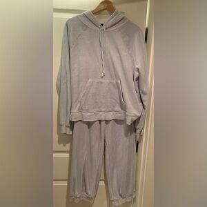 Jcrew size LARGE hoodie Size MEDIUM pant